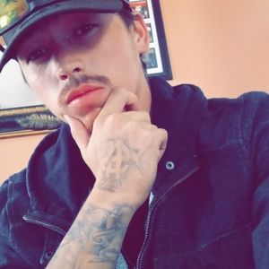 Meet your Posher, Aiden